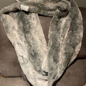NWT Ann Taylor scarf